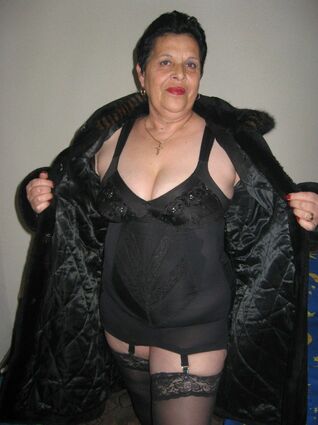 mature black granny