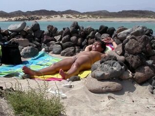 nude vacation wife